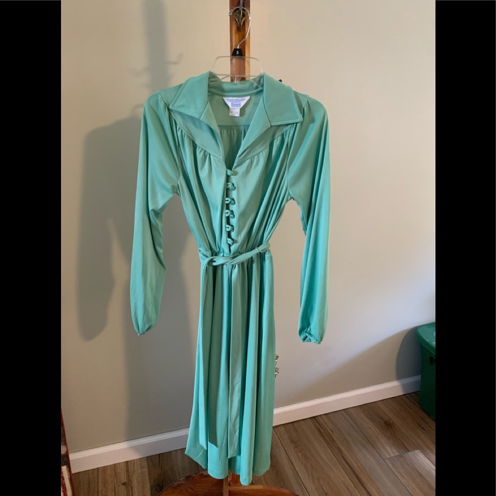 Vintage 1970s polyester dress